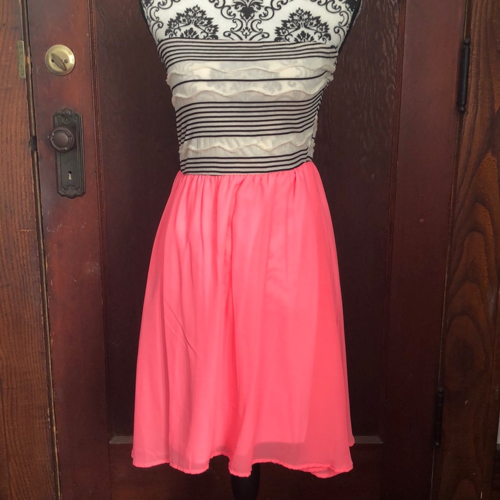 Strapless dress